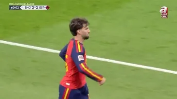 İspanya eşitliği sağladı: Yıldız futbolcudan klas bitiriş! GOL: Alex Baena