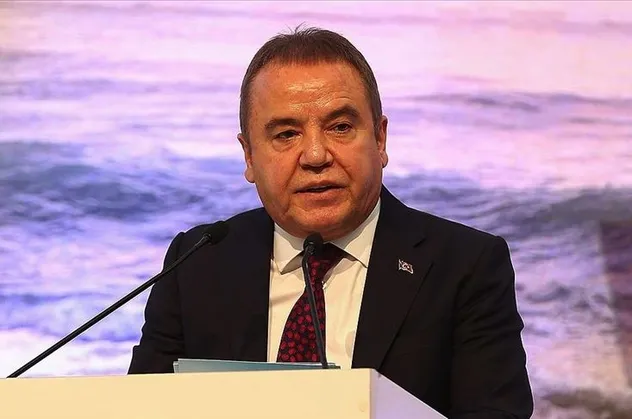 Muhittin Böcek kimdir, kaç yaşında, nereli?