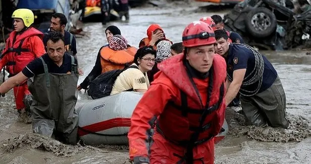 iphone-acil-durum-uyarisi-nasil-acilir-android-telefonlarda-acil-bildirim-uyarisi-var-mi-androidlere-afad-haya-1655039735988.jpeg Android telefonlarda acil bildirim uyarısı var mı? Androidlere AFAD hayati uyarı bildirimi neden gelmedi?-4