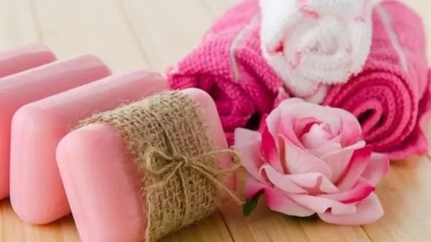 Gül sabunu ne işe yarar? Gül sabununun faydaları nelerdir? Gül sabununun kullanımı nasıldır?-3