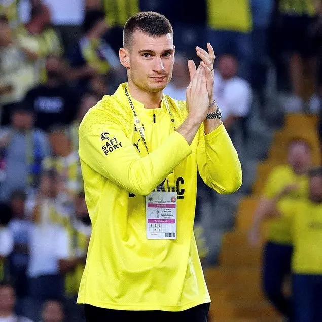 Fenerbahçe Livakovic’i resmen açıkladı!