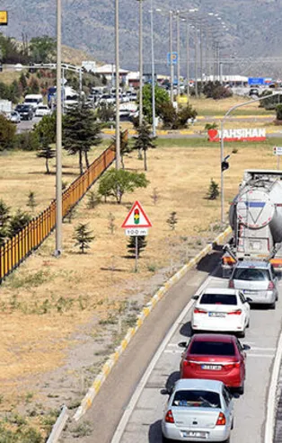 43 ilin bağlantı noktası Kırıkkale'de trafik kilit