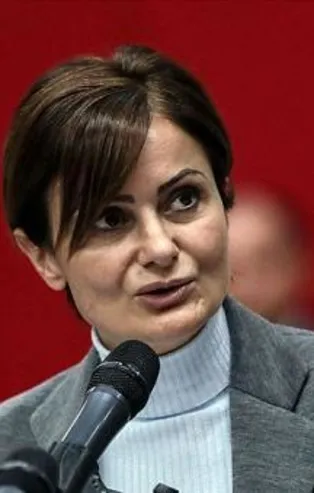 Canan Kaftancıoğlu tacizci Yasin Ilgar'ı yanından ayırmıyor