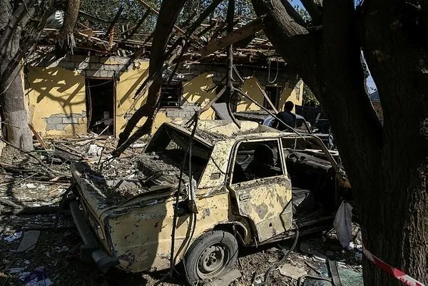 son-dakika-bozguna-ugrayan-ermenistandan-sivillere-alcak-saldiri-o-bolgelere-yogun-ates-acti-1602244636063.jpg Son dakika: Bozguna uğrayan Ermenistan'dan sivillere alçak saldırı! O bölgelere yoğun ateş açtı-1