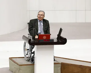 Deniz Baykal aylar sonra ilk kez Mecliste
