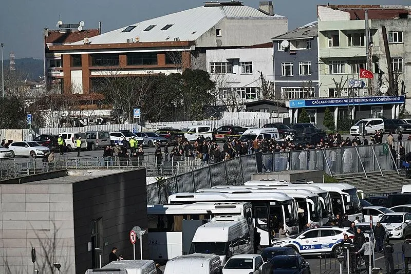 DHKP/C'li teröristlerin adliyeye saldırı planı "5 dakika"da engellendi! Çatışmanın şiddetini gösteren kare | Soruşturmada çok sayıda gözaltı-12