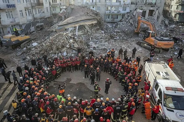 17 Ağustos depreminden bugüne neler değişti? İşte iki deprem iki fotoğraf