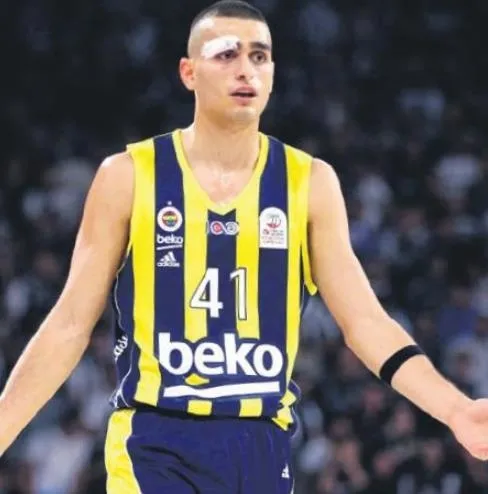 erencanda-oncelik-gsarayda-1701641739226.jpeg Teknik Direktör Okan Buruk "takip ediyoruz" demişti! Erencan Yardımcı transferinde öncelik Galatasaray'ın!-4