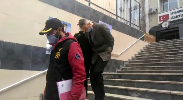 istanbulda-akilalmaz-soygun-plani-bankanin-kiralik-kasa-bolumunde-yakalandi-1619164055333.jpg İstanbul'da akılalmaz soygun planı! Bankanın kiralık kasa bölümünde yakalandı-4