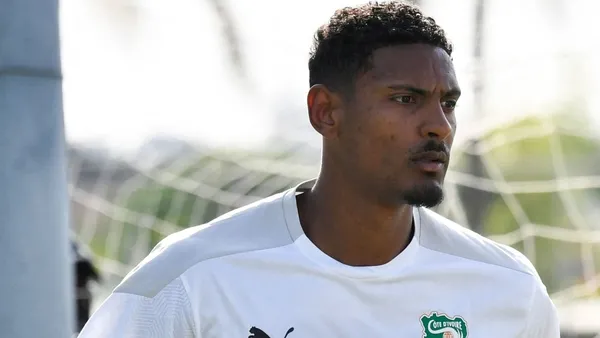 sebastian-hallerden-uzen-haber-testisinde-tumor-tespit-edildi-1658228018044.jpg Sebastian Haller'den üzen haber! Testisinde tümör tespit edildi-2