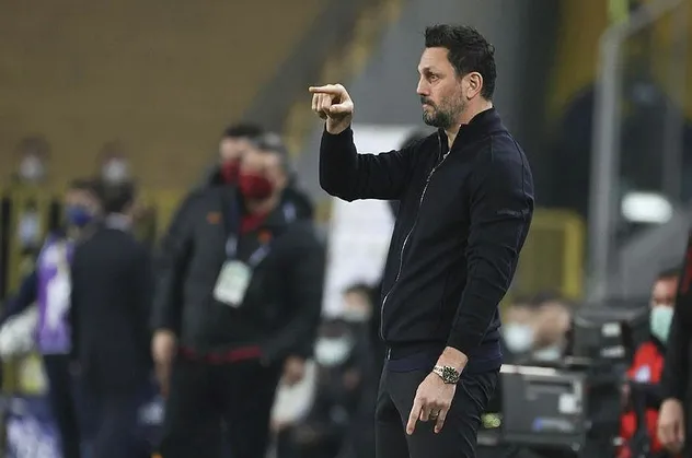 Fenerbahçe-Başakşehir maçının muhtemel 11'leri! Mesut Özil oynayacak mı? Bulut kararını verdi