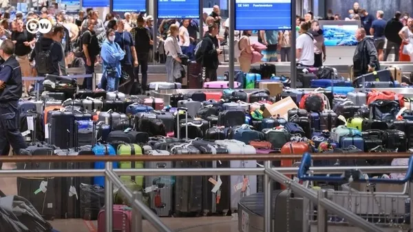 avrupa-havalimanlari-kaosu-bitirmek-icin-turk-isci-ariyor-yabanci-dil-sarti-yok-1660394846830.jpg Avrupa Havalimanları kaosu bitirmek için Türk işçi arıyor: Yabancı dil şartı yok-10