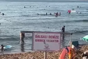 Nişanlısı ile denize giren genç hayatını kaybetti