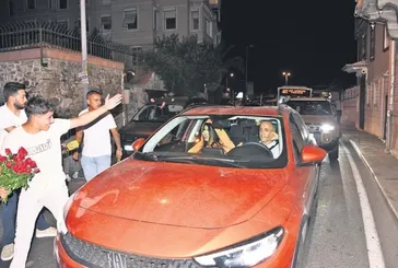 Diva Bülent Ersoy basın mensuplarının sorularını yanıtsız bıraktı!