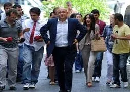 Sinan Engin: Aziz Yıldırım dinlendiği için...