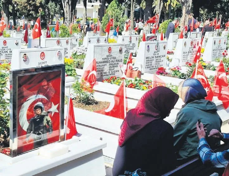 Şehit ailelerinin buruk bayramı