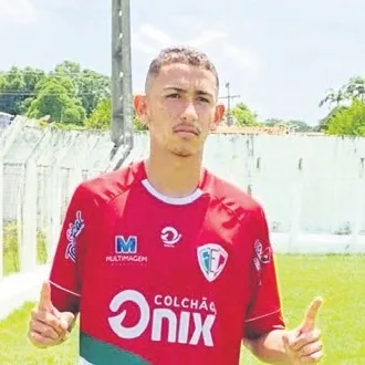 Yolda ineğe çarptı hayatını kaybetti