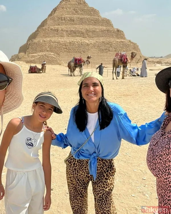 Hakan Ural'ın gözünden sakındığı eşi hayran bıraktı! 18 yıl önce evlenmişlerdi! İlk yorum Sibel Can’a benzetilen Melisa Ural’dan... - 23