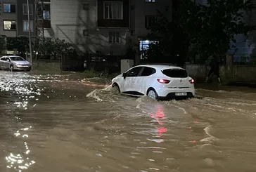 4 Mayıs Pazartesi okul tatili olan il ve ilçeler listesi: Fırtına ve kar eğitimi vurdu!