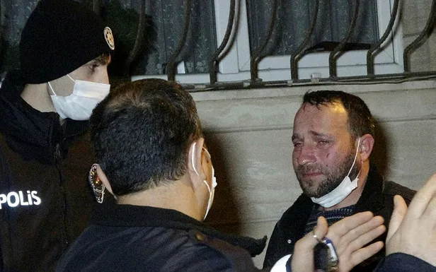 bursada-kiskanclik-krizi-gecirdi-ortaligi-birbirine-katti-1609062361997.jpg Bursa’da akıllara durgunluk veren olay! Kıskançlık krizine giren kadın ortalığı birbirine kattı-4
