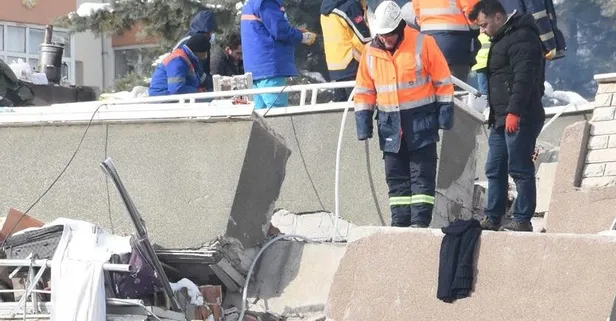 Gerçek lider! Yaralı ayağına rağmen tam noktayı gösterdi