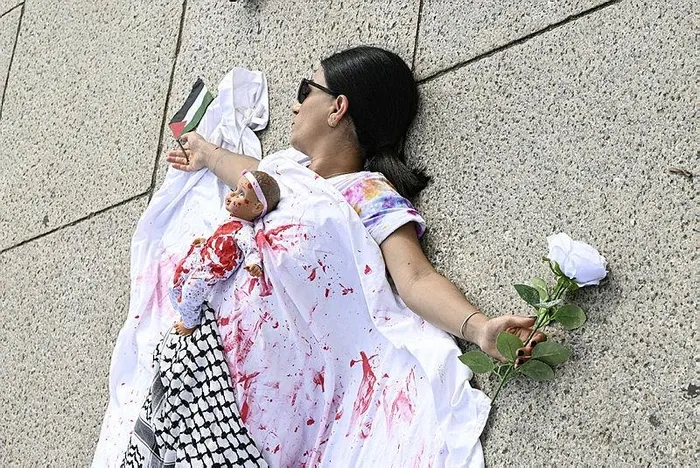ABD Washington'da katil İsrail'in Gazze'ye yönelik saldırılarına karşı sembolik protesto eylemi düzenledi-5