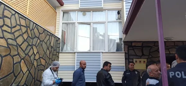 kombi-bacasindan-sizan-gazdan-zehirlenen-gurbetci-cift-hayatini-kaybetti-1666110320420.jpeg Kombi bacasından sızan gazdan zehirlenen gurbetçi çift hayatını kaybetti-2