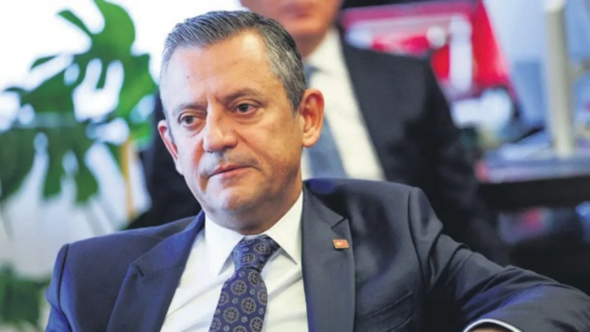 CHP lideri Özel'den İmamoğlu itirafı: Bizi telefonundan izliyor