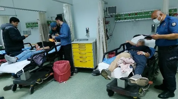 neden-baktin-kavgasi-2-kisi-hastanelik-oldu-1652999098221.jpg "Neden baktın?" kavgası! 2 kişi hastanelik oldu-2