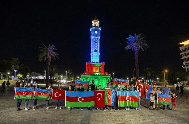 gardasa-hep-destek-tam-destek-nevsehir-kalesine-isiklarla-azerbaycan-ve-turk-bayragi-yansitildi-1601581403518.jpeg Gardaşa hep destek tam destek: Nevşehir Kalesi'ne ışıklarla Azerbaycan ve Türk bayrağı yansıtıldı-5