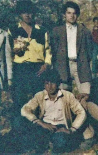 Öğrencisi 32 yıl sonra şehit öğretmenin ablasına ulaştı: Hiç unutmadık öğretmenim