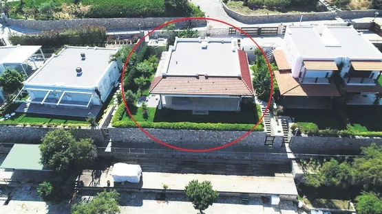 sozcu-yazari-yilmaz-ozdilin-kacak-villasina-muhur-vuruldu-1588991996002.jpeg Sözcü yazarı Yılmaz Özdil'in kaçak villasına mühür vuruldu-1