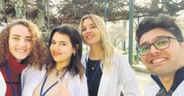 Sosyetik güzel Pınar Sabancı’dan staj selfiesi
