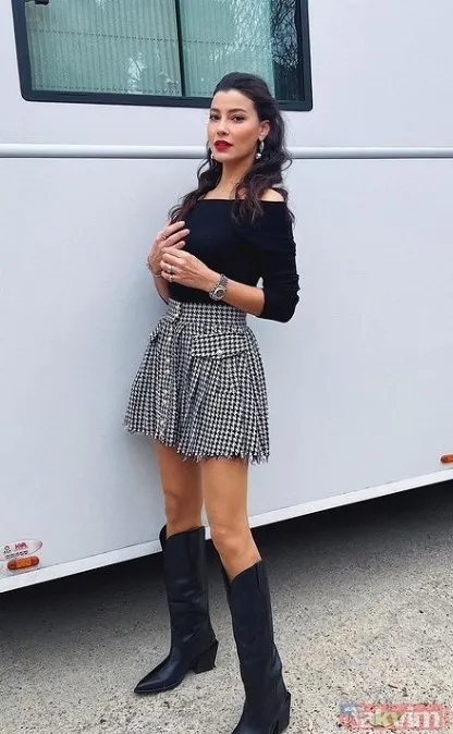 Aşiret düğününde İzzet Yıldızhan'a dolar yağmuru! O anlar sosyal medyaya damga vurdu! Küçük çocuk deste deste yağdırdı - 29