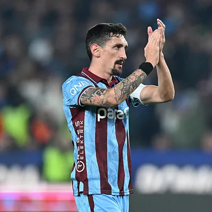 Trabzonspor’da Stefan Savic’e yakın takip