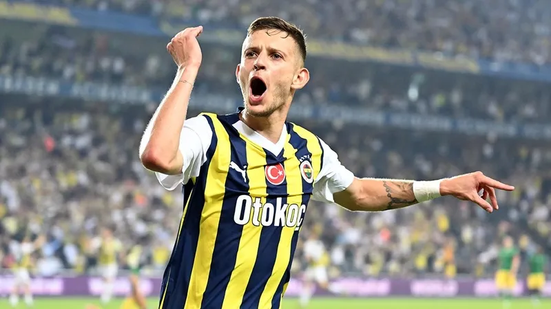 fenerbahce-ve-besiktasin-arkadiusz-milik-savasi-super-ligin-iki-devi-transferde-bombayi-patlatmak-istiyor-1717073889136.jpg