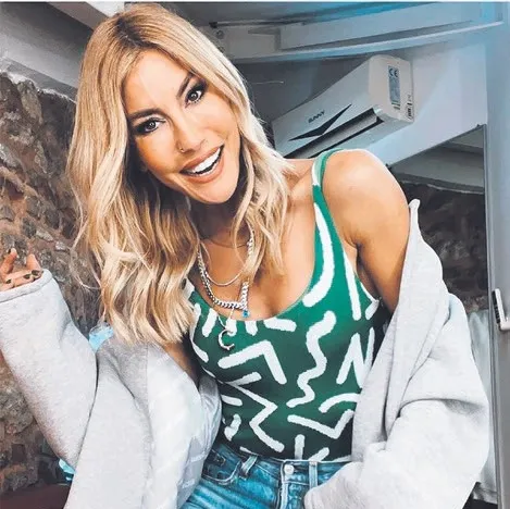 Ünlülerin bayram mesajı