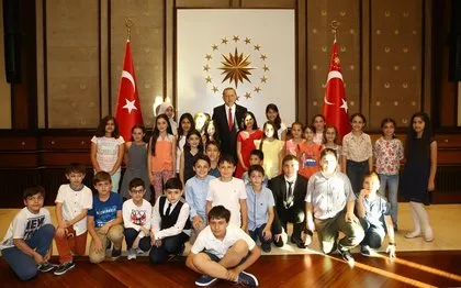 Cumhurbaşkanı Erdoğan’dan çocuklara özel ilgi