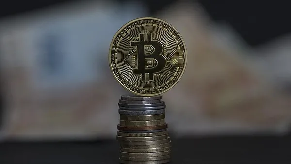 cumhurbaskanligindan-kripto-para-uyarisi-paralar-resmi-banka-hesaplarinda-tutulmali-1624105198630.jpg Cumhurbaşkanlığı'ndan kripto para uyarısı: Paralar resmi banka hesaplarında tutulmalı-4