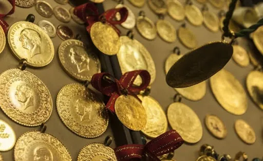 altin-yatirimcilarina-kotu-haber-carklar-tersine-dondu-22-ayar-bilezik-cumhuriyet-ceyrek-yarim-ve-gram-altin-fiyatlari-1612675444259.jpg Çarklar tersine döndü! Altın yatırımcılarına kötü haber! 22 ayar bilezik, cumhuriyet, çeyrek, yarım ve gram altın fiyatları...-2