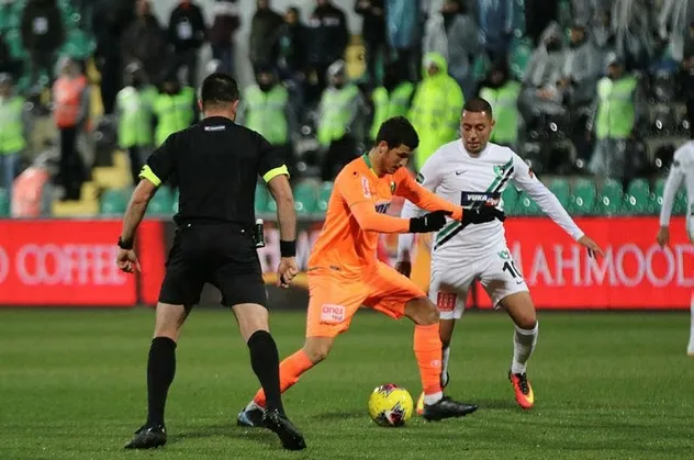 Alanyaspor'dan deplasmanda farklı galibiyet! Yukatel Denizlispor 1-5 Aytemiz Alanyaspor (MAÇ SONUCU)