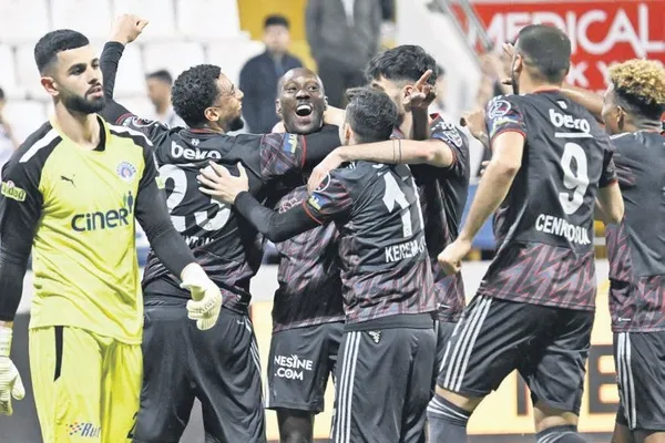 hakan-calhanoglundan-sampiyonlar-ligi-sozleri-2-turkun-finali-olacak-1686088805079.jpeg Hakan Çalhanoğlu'ndan Şampiyonlar Ligi sözleri: 2 Türk'ün finali olacak!-7