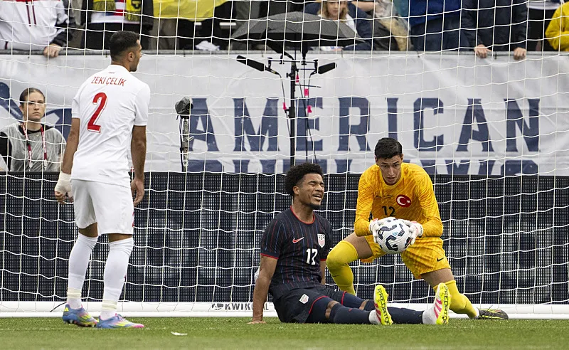 Vincenzo Montella'dan orta saha kararı! Meksika maçının ilk 11'i netleşti - 8