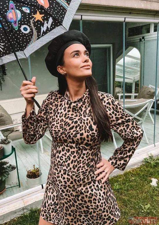 6 aylık hamile Hande Soral'dan hamilelik pozları! Görenler hayran kaldı! Teyze Bensu Soral'dan yorum gecikmedi - 2