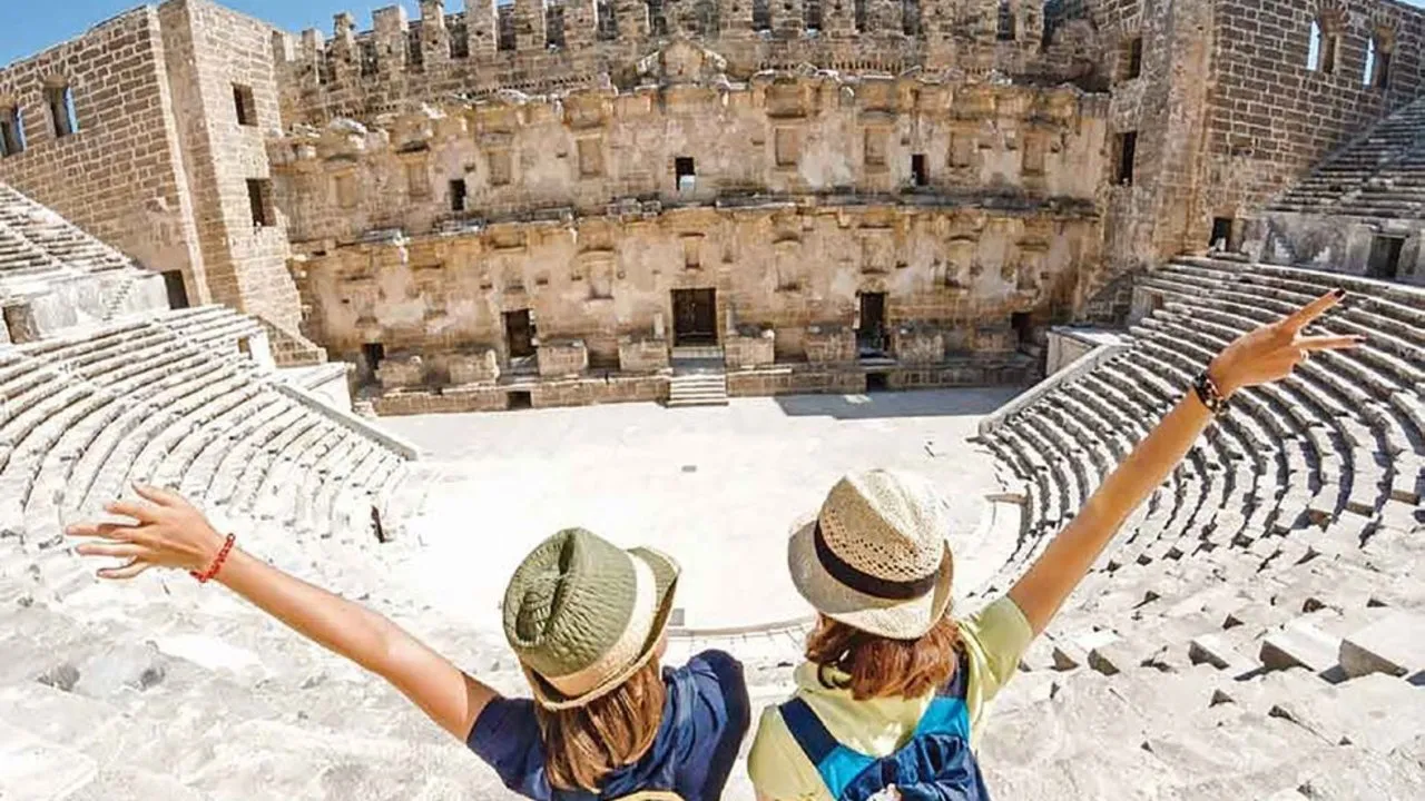Gençlere tatil programları devreye giriyor