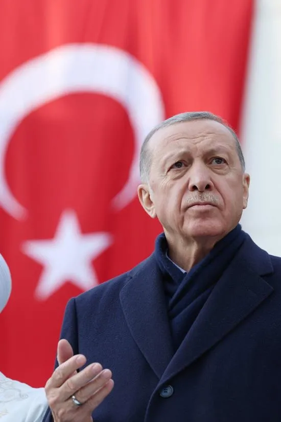 deprem-bolgesine-ozel-onem-baskan-recep-tayyip-erdogan-2023-yilinda-76-yurt-ici-ziyareti-gerceklestirdi-1703954990474.jpeg Deprem bölgesine özel önem | Başkan Recep Tayyip Erdoğan 2023 yılında 76 yurt içi ziyareti gerçekleştirdi-9