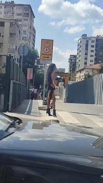 bagdat-caddesinde-ciplak-gezen-melisa-yaren-aydinalpin-cezasi-belli-oldu-akilalmaz-savunma-1702986819722.jpeg