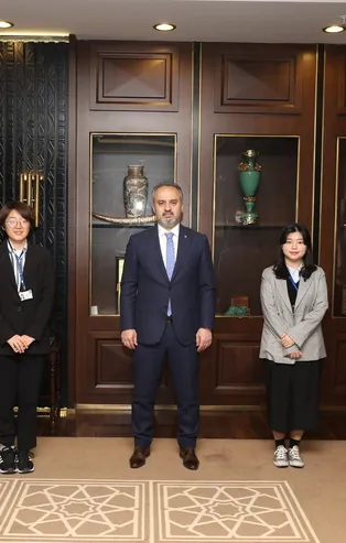 Staj için 8 bin kilometre uzaktan geldiler! Bursa Büyükşehir Belediyesi'nden turizm atağı