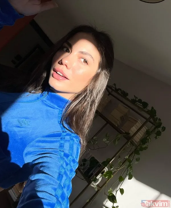 Demet Özdemir kırmızılar içinde paylaştı yer yerinden oynadı! Dekoltesiyle dikkat çeken Demet’e bakın! Seda Sayan kayıtsız kalmadı - 5