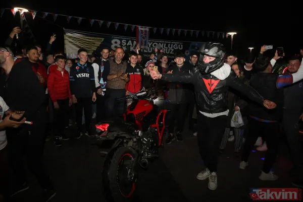 Trabzonspor taraftarı şampiyonluğu kutluyor! Renkli görüntüler... - 3